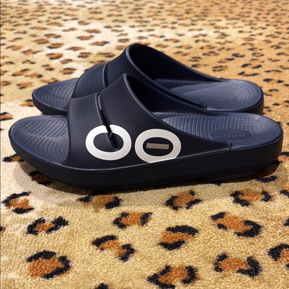 OOFOS OOahh Slide - Picture 2 of 6